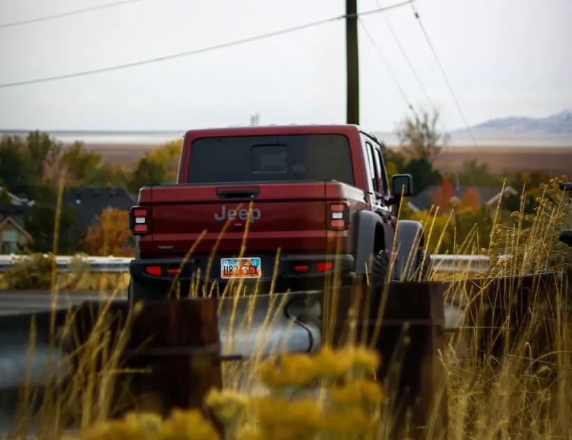 Jeep Gladiator 3rd Brake Light Not Working (Diagnosis and Fixes)